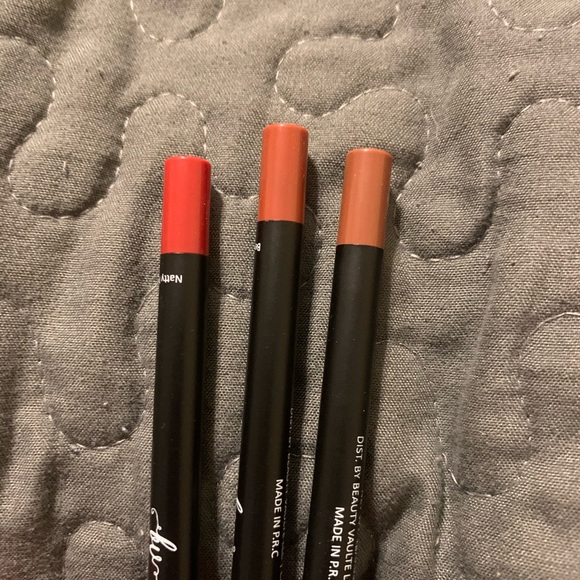 Lip liner trio - Picture 2 of 2